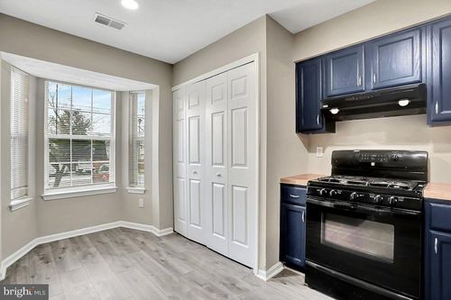 20137 Daniels Cir, HAGERSTOWN, MD, 21742-8135 | Card Image