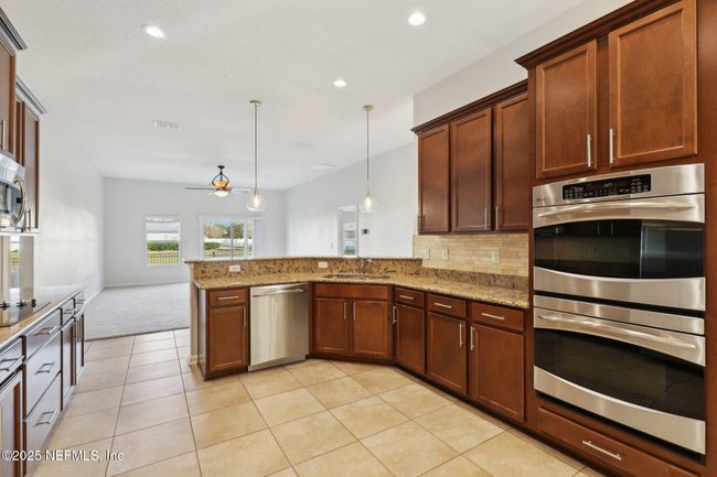 4468 Song Sparrow Dr, House other with 5 bedrooms, 3 bathrooms and null parking in MIDDLEBURG FL | Image 6