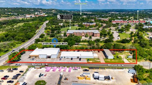 2104 Memorial Blvd, Kerrville, TX, 78028-5638 | Card Image