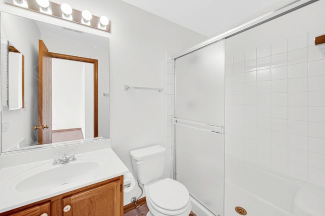 4 - 215 Sierra Pass Dr, Condo with 2 bedrooms, 2 bathrooms and 1 parking in Schaumburg IL | Image 14