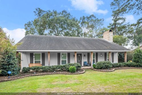 18126 Burnham Way, Greenwell Springs, LA, 70739-4702 | Card Image