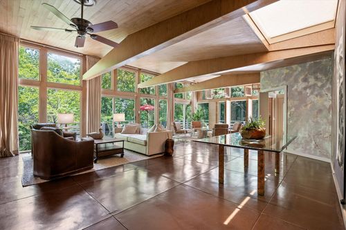 2554 Crestwood Drive, Chattanooga, TN, 37415 | Card Image