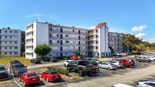 206-8740 N Sherman Cir, Miramar, FL, 33025 | Card Image