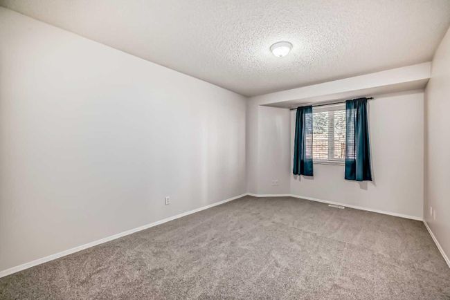 90 Valley Ridge Heights Nw, Home with 2 bedrooms, 3 bathrooms and 4 parking in Calgary AB | Image 14