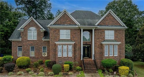 6409 Glendevon Dr, Whitsett, NC, 27377-9236 | Card Image