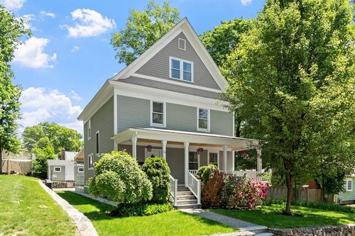 15 Bennett St, Hudson, MA, 01749-1701 | Card Image