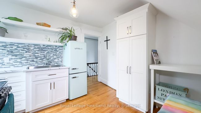 132 Elgin Ave E, House other with 3 bedrooms, 2 bathrooms and 5 parking in Goderich ON | Image 35