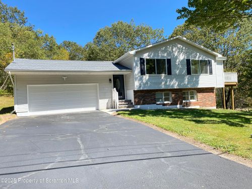 801 Elkview Dr, Clifford Twp, PA, 18421-7749 | Card Image