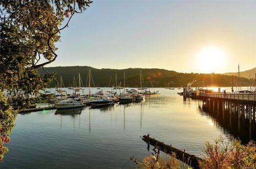 21-7070 W Saanich Rd, Brentwood Bay, BC, V8M1P5 | Card Image