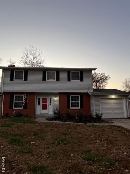 369 Hand Dr, Godfrey, IL, 62035-1933 | Card Image