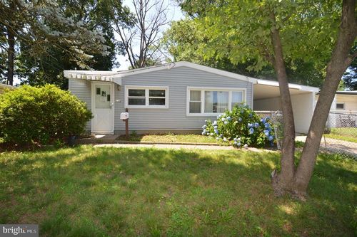 113 County Ave, Maple Shade, NJ, 08052-1808 | Card Image