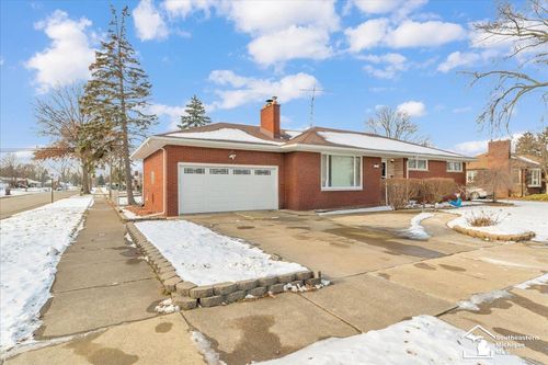 14562 Burns St, Southgate, MI, 48195-1912 | Card Image