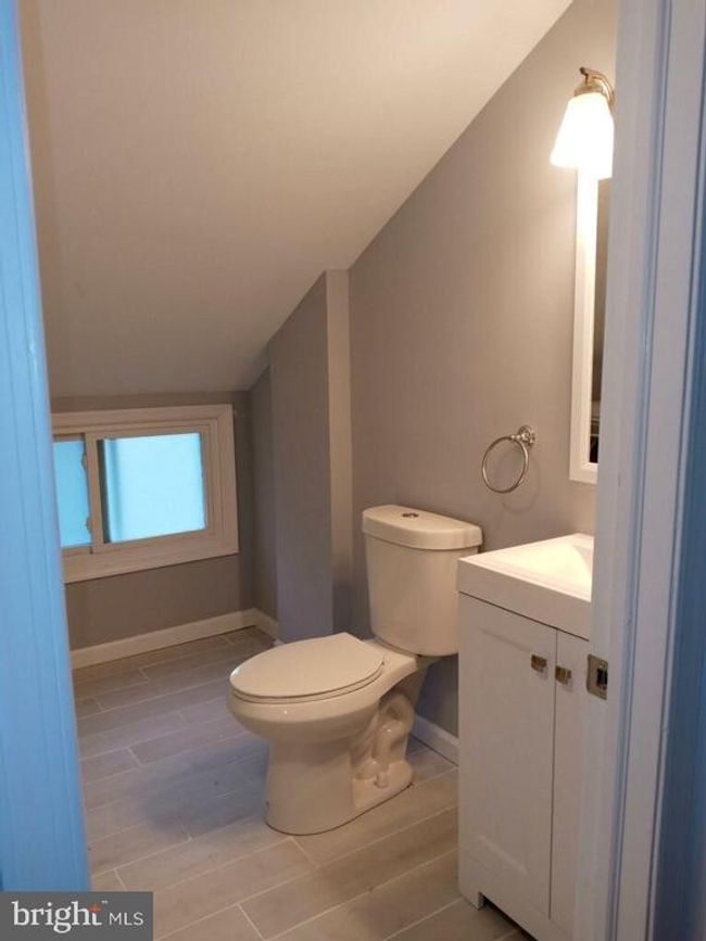 73 Whitewood Dr, House other with 4 bedrooms, 2 bathrooms and null parking in LEVITTOWN PA | Image 5