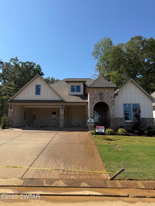 61 Kings Pond Cv, Jackson, TN, 38301 | Card Image