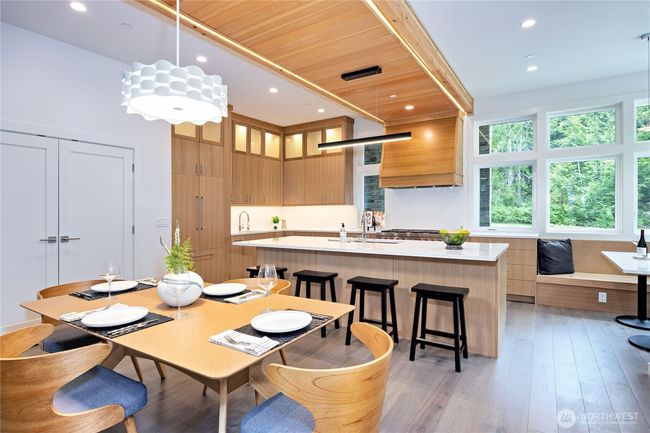 6050 Chorus Frog St Ne, House other with 4 bedrooms, 5 bathrooms and 2 parking in Bainbridge Island WA | Image 11