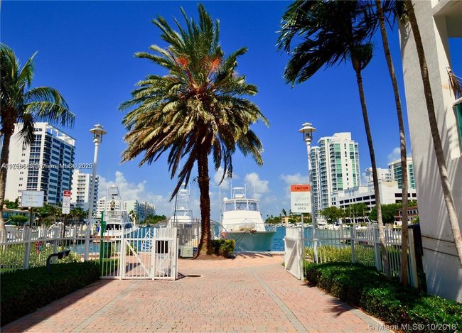 APT-1024 - 7900 Harbor Island Dr, Condo with 1 bedrooms, 2 bathrooms and null parking in North Bay Village FL | Image 47