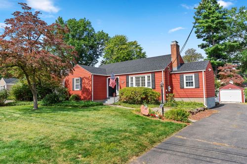 26 Baldwin St, West Hartford, CT, 06110-2101 | Card Image