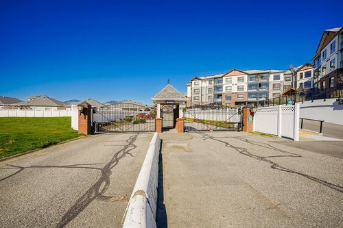 142-8485 Young Rd, Chilliwack, BC, V2P7Y7 | Card Image