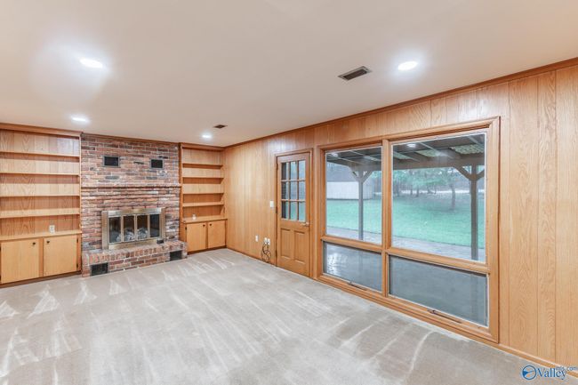 2501 College St Se, House other with 5 bedrooms, 3 bathrooms and null parking in Decatur AL | Image 16