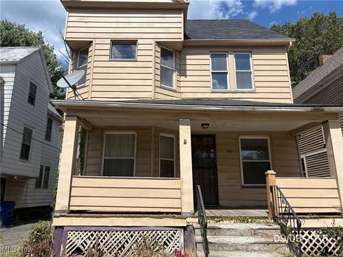 9921 Hampden Ave, Cleveland, OH, 44108-3533 | Card Image
