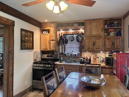 141 Higdon St, Lynnville, TN, 38472-3013 | Card Image