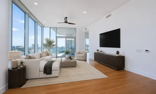 10b-2727 Kirby Dr, Houston, TX, 77098-1150 | Card Image