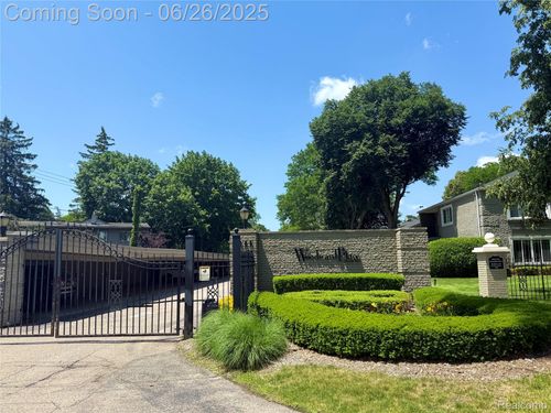 unit-4-1111 N Old Woodward Ave, Birmingham, MI, 48009-5436 | Card Image