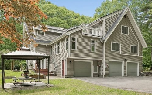 10 Cold Harbor Dr, Northborough, MA, 01532-1203 | Card Image