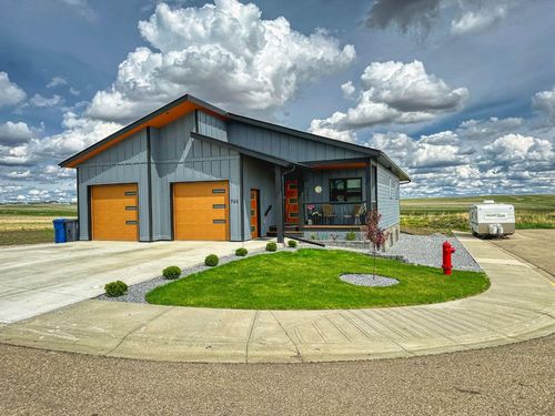 {{alt}} | Card Image