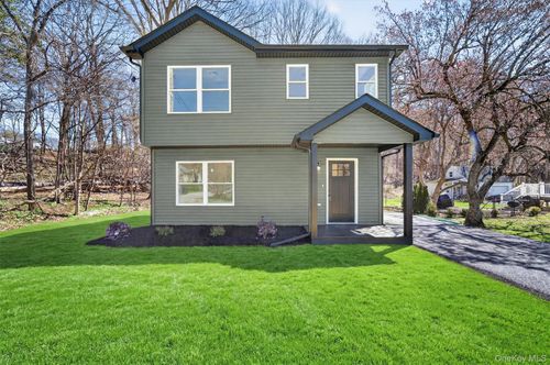 111 Cedar Ave, New Windsor, NY, 12553-7002 | Card Image