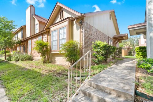 3306-7880 Micron Dr, San Antonio, TX, 78251-2439 | Card Image