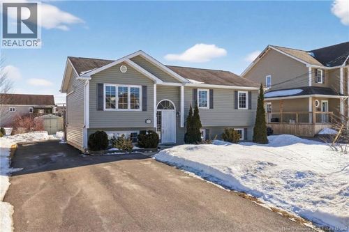 94 Falcon Dr, Moncton, NB, E1G0H7 | Card Image