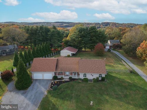 3808 Falls Rd, MANCHESTER, MD, 21102-2200 | Card Image