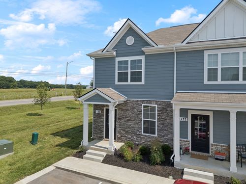 130 Grayson Cir, Chapel Hill, TN, 37034-2138 | Card Image