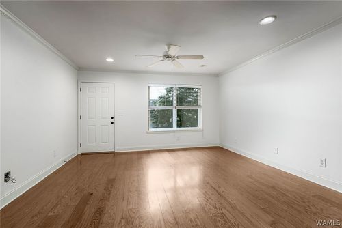60-210 15th St E, Tuscaloosa, AL, 35401-3669 | Card Image