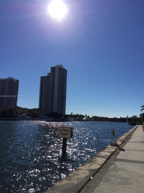 apt-c609-2999 Point East Dr, Aventura, FL, 33160-2697 | Card Image