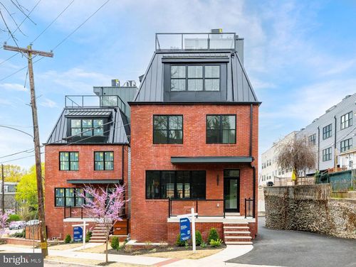 110 Righter St, PHILADELPHIA, PA, 19128-5400 | Card Image