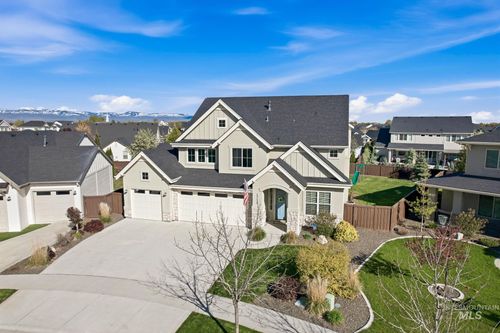 5756 N Vicenza Ave, Meridian, ID, 83646-6845 | Card Image