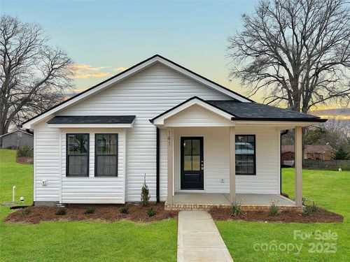 141 Ark St, Kings Mountain, NC, 28086-3802 | Card Image