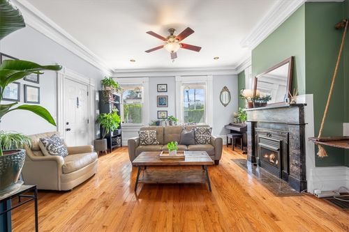 a2-17 West St, Westerly, RI, 02891-1584 | Card Image