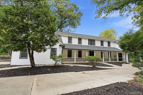1968 Kellogg Rd, Brighton, MI, 48114-8771 | Card Image