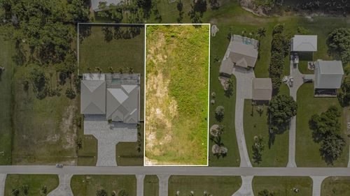 18742 Crosswind Ave, NORTH FORT MYERS, FL, 33917-7103 | Card Image