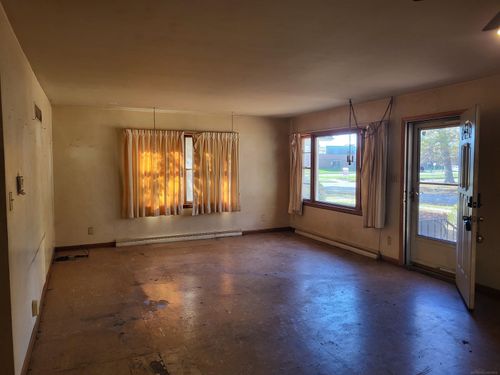 1532 Leahy St, Muskegon, MI, 49442-5038 | Card Image