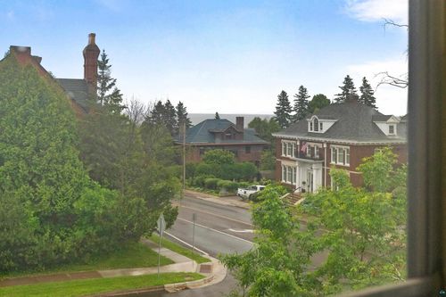 2101 E 1st St, Duluth, MN, 55812-1804 | Card Image