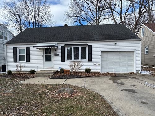 33661 Kenilworth Rd, Eastlake, OH, 44095-2545 | Card Image