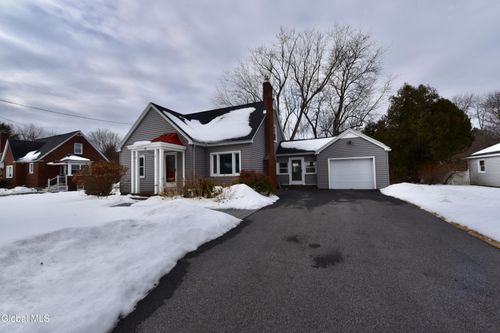 29 Washington Avenue, Mechanicville, NY, 12118 | Card Image