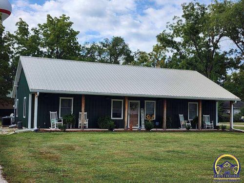 209 W Maple Ave, Hartford, KS, 66854-9791 | Card Image