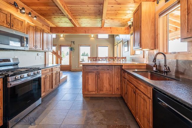 241 Aspen Loop Rd, House other with 4 bedrooms, 3 bathrooms and null parking in West Yellowstone MT | Image 20