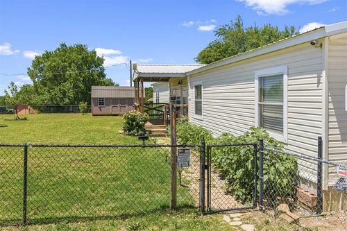 2412 State Highway 39, Blanchard, OK, 73010-4256 | Card Image