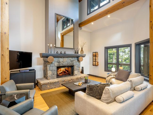 4 - 2250 Nordic Drive, Townhouse with 4 bedrooms, 3 bathrooms and 2 parking in Whistler BC | Image 2